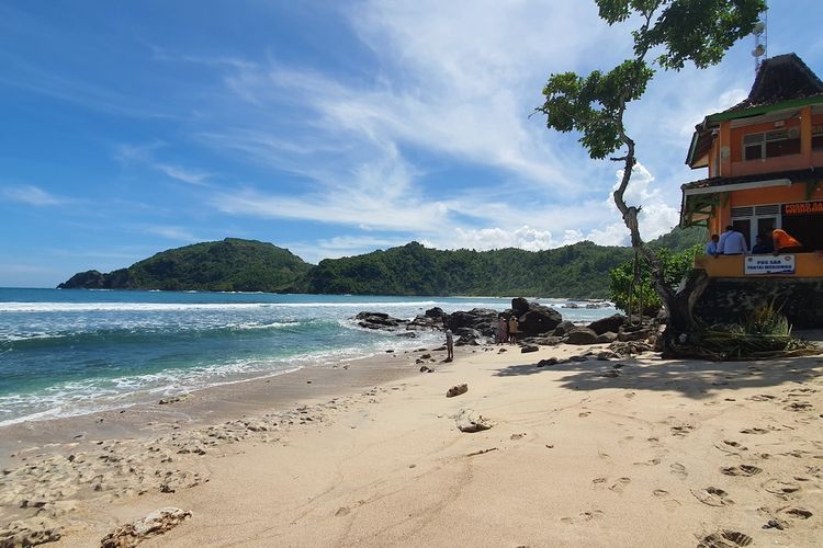 Pantai Wediombo, Harga Tiket hingga Fasilitas di Pantai Wediombo Gunungkidul, Buka 24 Jam dan Ada WiFi Gratis