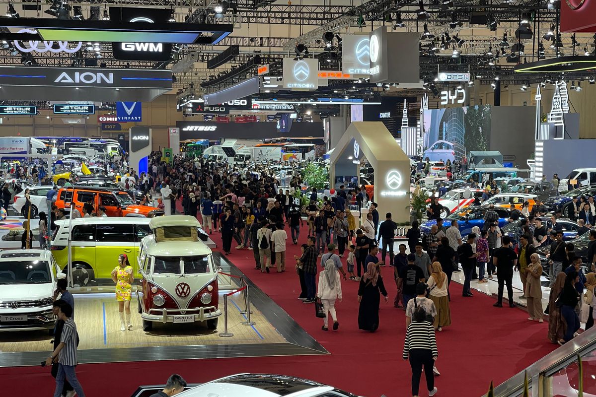Pameran otomotif, teknologi canggih, GIIAS 2025, pameran otomotif, mobil baru, jadwal GIIAS 2025, giias 2025 kapan, giias 2025 tanggal berapa, Jadwal GIIAS 2025: Mobil Baru dari Honda, Toyota, dan Lainnya, Produk Baru Dari Honda Yang Ditunggu-Tunggu, Toyota Menyusul Dengan Dua Model Elektrifikasi, Hyundai Akan Memperkenalkan “The Real Indonesia Car”, BYD Mempersembahkan Beberapa Model Menarik, Lepas dan Jaecoo Dari Chery Siap Mempesona, Jetour Memperkenalkan Mobil Offroad dan Listrik, MG dan Nissan Juga Siap Menampilkan Mobil Baru, BAIC Hadir Dengan Model Baru BJ30 Hybrid