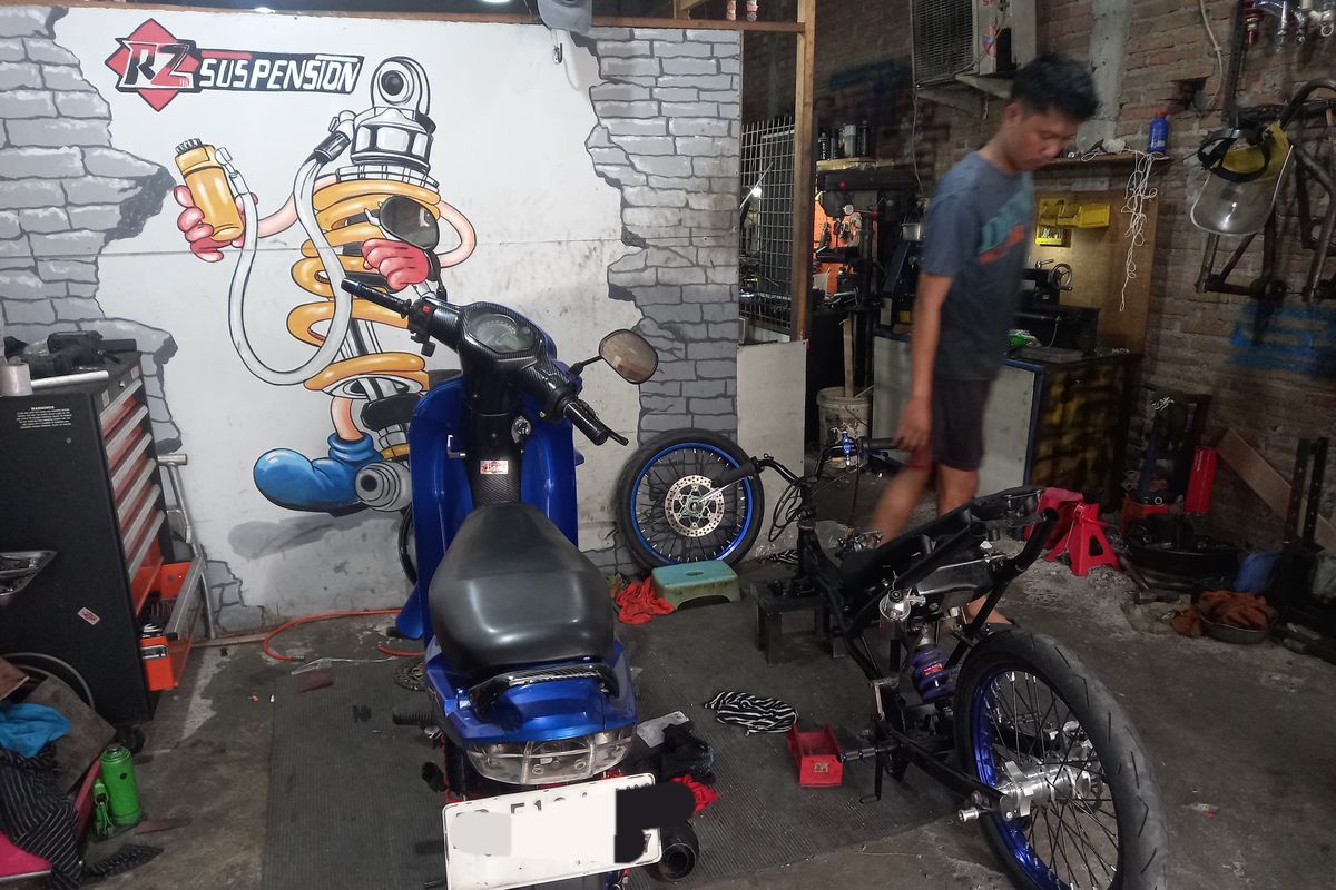 Sokbreker, motor, rusak, sokbreker, pelek, Motor, limbung, kecelakaan, Efek Buruk Sokbreker Belakang Motor yang Rusak