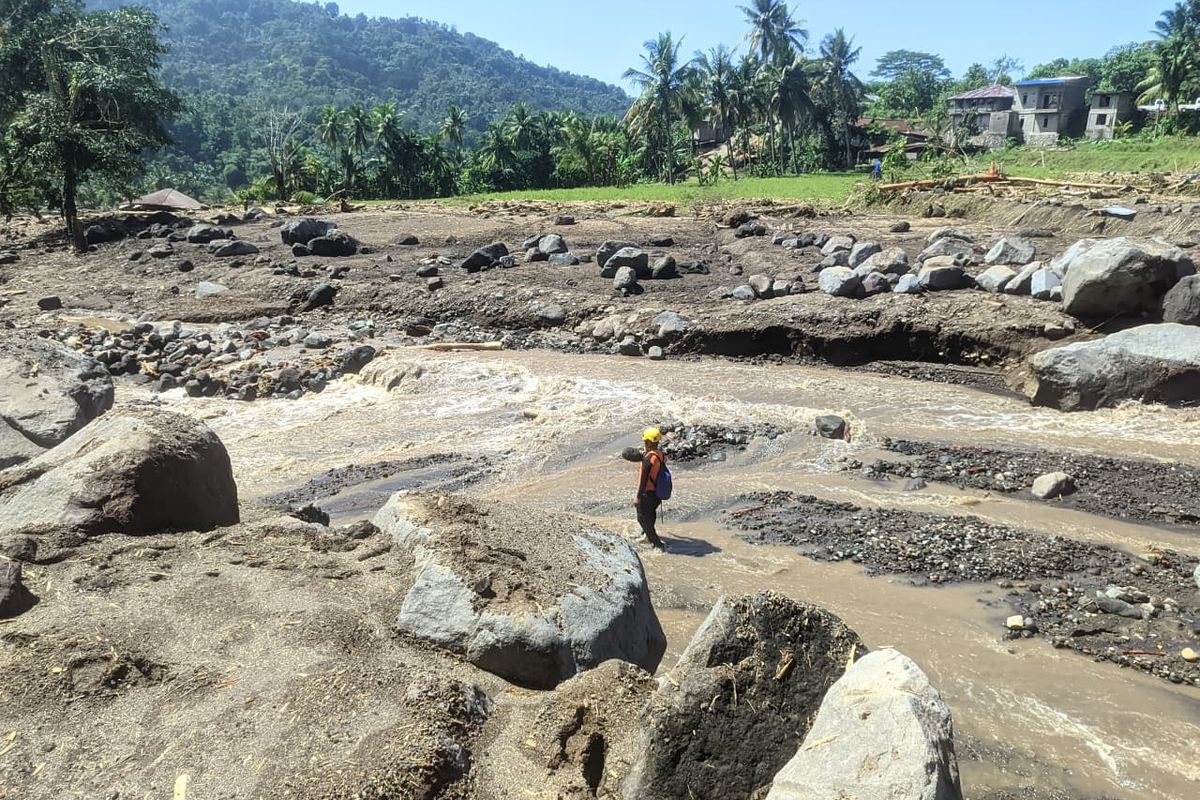 Jakarta, banjir bandang, Nagekeo, BNPB, Banjir Bandang Nagekeo NTT, BNPB Fokus Jalur Udara untuk Akses Ke Lokasi Terdampak