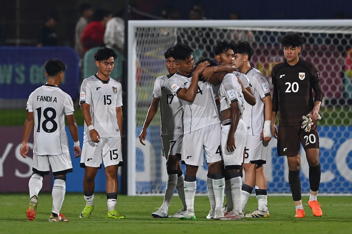 Link Live Streaming Timnas, jadwal timnas U17 Indonesia, Piala Dunia U17 2025 qatar, Indonesia vs Brasil U17, Jadwal Timnas U17 Indonesia vs Brasil di Piala Dunia U17 2025 Malam Ini: Link dan Cara Nonton Gratis di FIFA+