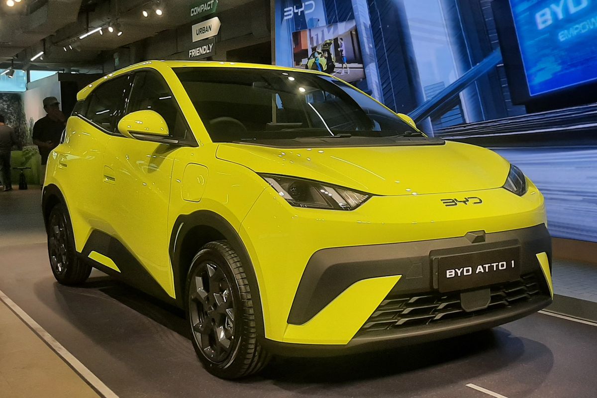 GIIAS 2025, BYD Atto 1, mobil listrik murah, wuling binguoEV, Adu EV Rp 195 Jutaan: BYD Atto 1 vs Wuling Binguo EV