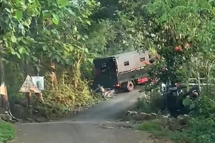 kemiringan jalan, tanjakan ekstrem, truk bermuatan, KNKT Jelaskan Standar Kemiringan Tanjakan untuk Truk Bermuatan