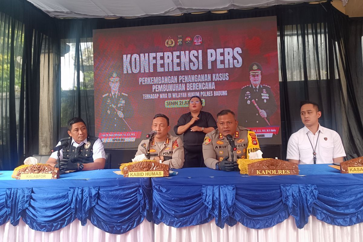 Polres Badung, video asusila, bintang porno, video porno, bonnie blue, Kronologi Bintang Porno Asal Inggris Digerebek di Bali, Polisi Amankan 18 Orang