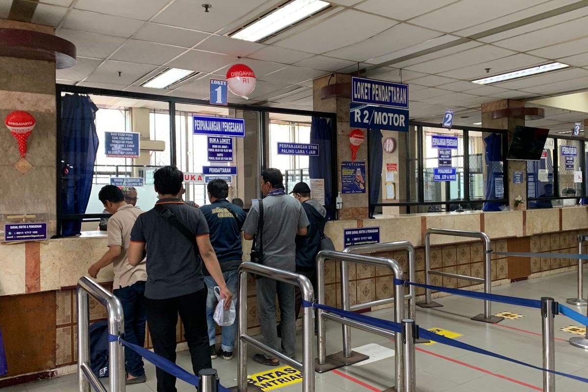 pajak kendaraan, kendaraan bermotor, Pajak Kendaraan, Kendaraan Bermotor, Polda Metro Jaya, Samsat, otomotif, samsat, Pajak Kendaraan Bermotor (PKB), Ada Pemutihan Pajak Kendaraan di Jakarta, Ini Daftar Gerai Pelayanannya