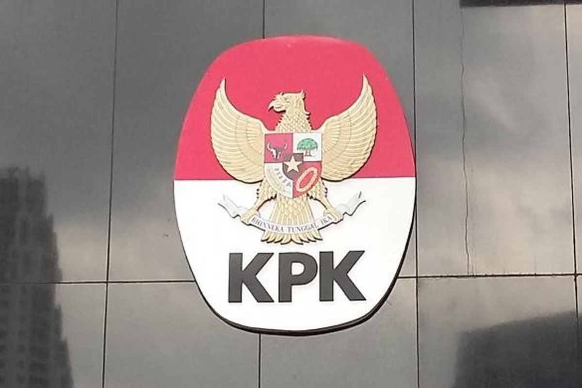 Sulawesi Tenggara, Nasdem, OTT KPK, Abdul Azis, bupati kolaka timur, Makassar Kota Makan Enak, Koltim, Bupati Kolaka Timur Bantah Terkait OTT KPK: Saya Sedang di Makassar, Upaya Konfirmasi Lewat Panggilan Telepon dan WhatsApp, Pernyataan Sahabat Dekat Azis: Video Call dengan Bupati Koltim, KPK Benarkan OTT Terkait Kepala Daerah di Sulawesi Tenggara, KPK Belum Rinci Identitas Tersangka dan Barang Bukti yang Diamankan