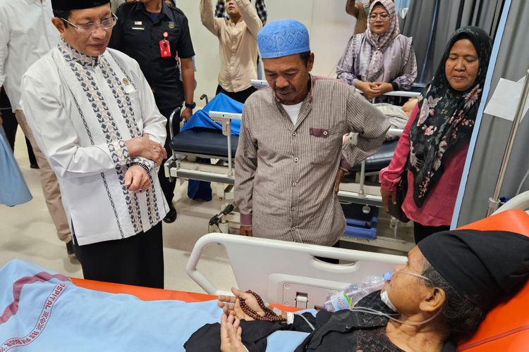 Bogor, majelis taklim, Bangunan Majelis Taklim Ambruk di Bogor, Bangunan Majelis Taklim Asobiyah ambruk, majelis taklim ambruk, Majelis Taklim Ashobiyyah, bangunan majelis taklim ambruk, majelis taklim ambruk di bogor, majelis taklim ambruk di ciomas bogor, Garis Polisi Dipasang di Lokasi Majelis Taklim Bogor yang Ambruk, Warga Dilarang Mendekat