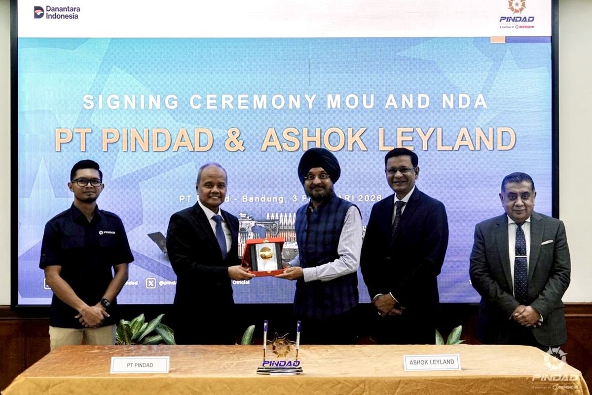 bus listrik, kendaraan pertahanan, Ashok Leyland, PT Pindad, Ashok Leyland dan PT Pindad Kerjasama Pengembangan Bus Listrik