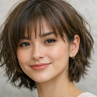 Classic Bob, 40 Model Rambut Pendek Wanita: Bob, Pixie, Shaggy hingga Wolf Cut, Model Rambut Pendek Wanita dengan Potongan Bob, Model Rambut Pendek Wanita dengan Potongan Pixie, Model Rambut Pendek Wanita dengan Gaya Shaggy, Model Rambut Pendek Wanita Wolf Cut dan Turunannya, Model Rambut Pendek Wanita dengan Poni, Model Rambut Pendek Wanita Sesuai Tekstur Rambut, Model Rambut Pendek Wanita Modern dan Kekinian, Model Rambut Pendek Wanita untuk Tampilan Elegan, Tips Memilih Model Rambut Pendek Sesuai Bentuk Wajah, Perawatan Rambut Pendek agar Tetap Rapi dan Sehat