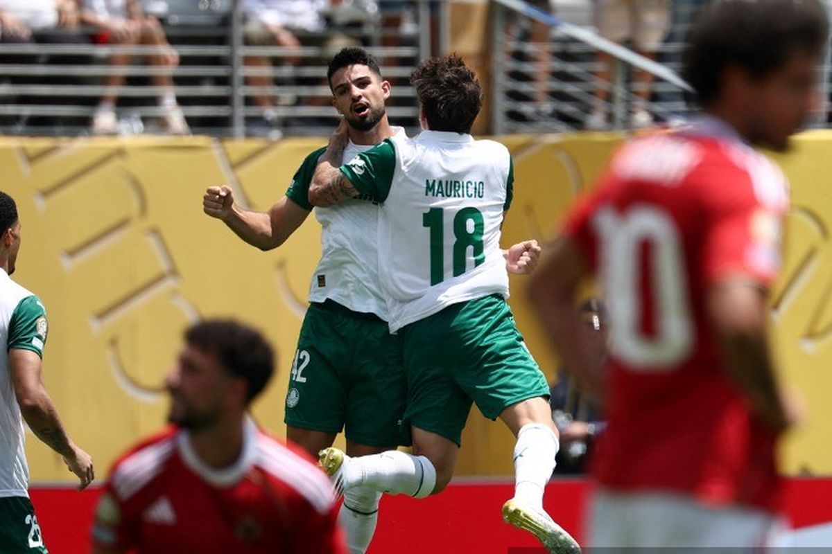 Palmeiras, Al Ahly, Palmeiras vs Al Ahly, Palmeiras Vs Al Ahly, Hasil Piala Dunia Antarklub, hasil piala dunia antarklub 2025, Hasil Palmeiras Vs Al Ahly 2-0: Laga Tertunda 40 Menit, Wakil Brasil Menang