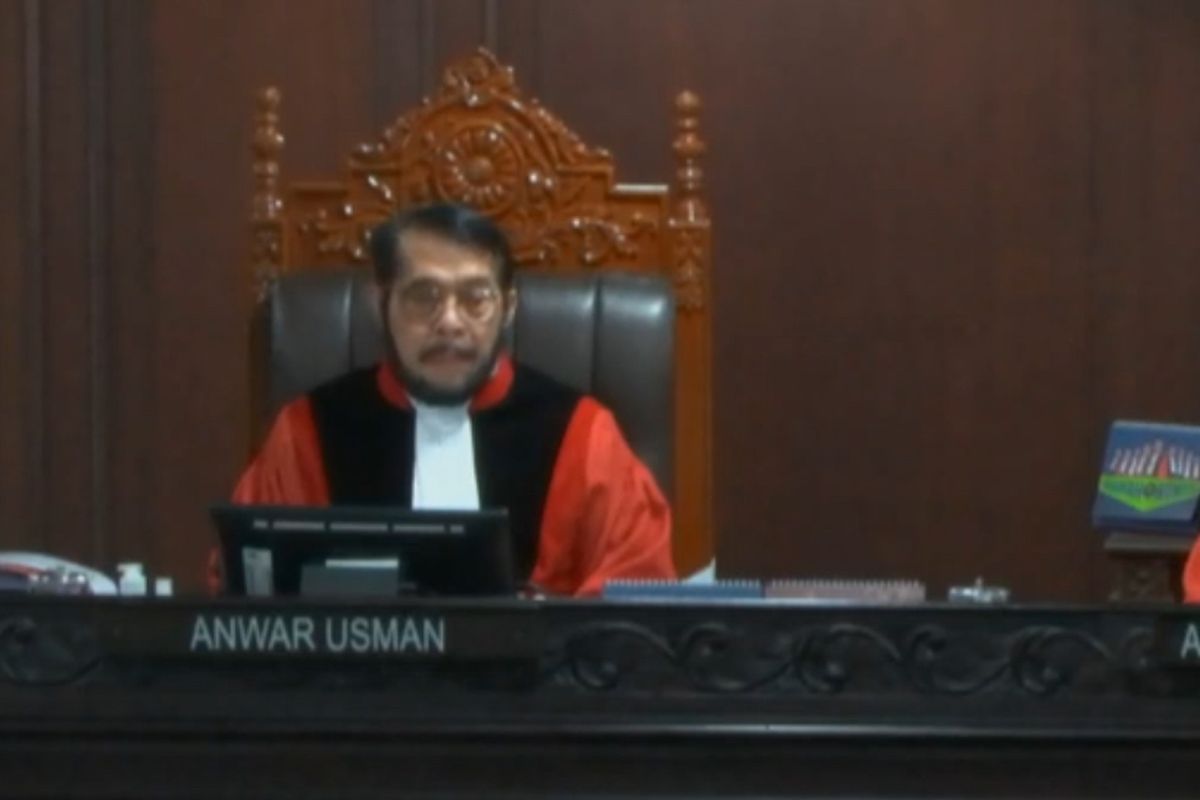 Anwar Usman, MKMK, hakim konstitusi, Mahkamah Konstitusi, Hakim Konstitusi, profil anwar usman, Profil Anwar Usman, Hakim Konstitusi yang Dilaporkan ke MKMK