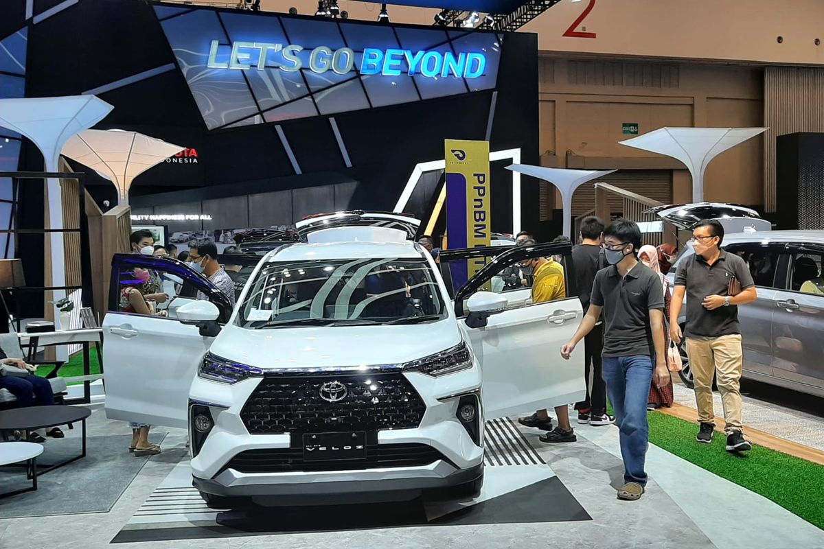 Veloz, Veloz Hybrid, Toyota Veloz, toyota veloz, veloz hybrid, Toyota Veloz Hybrid, diskon toyota veloz, Toyota Veloz Hybrid Mau Meluncur, Veloz Model Lama Diskon Rp 23 Juta