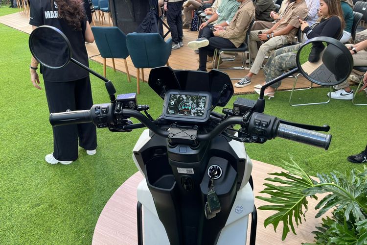 Motor listrik Tyranno, Indomobil Emotor Internasional, subsidi kendaraan listrik, motor listrik tyranno, TKDN 50 persen, Motor Listrik Tyranno Capai TKDN 50% untuk Subsidi