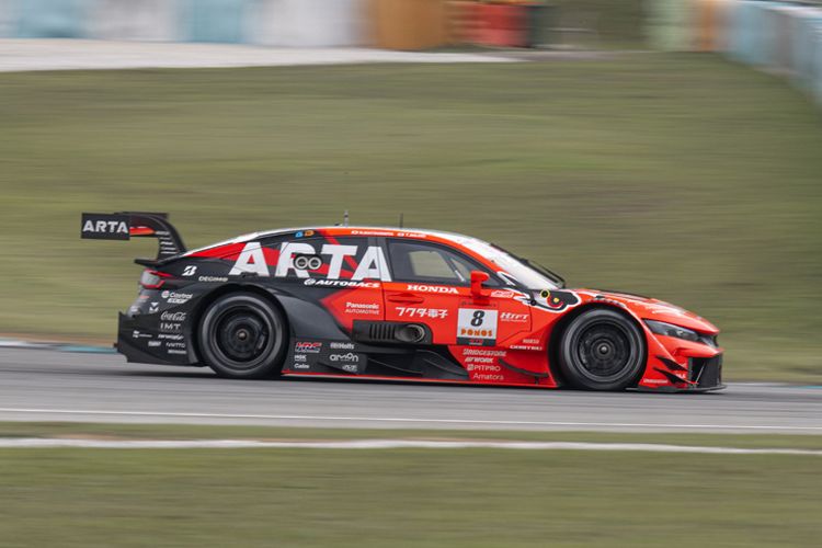Super GT, Bridgestone, mobil balap, ban balap, Potenza Racing, Hasil Balap Super GT Malaysia, Bridgestone Kuasai Podium