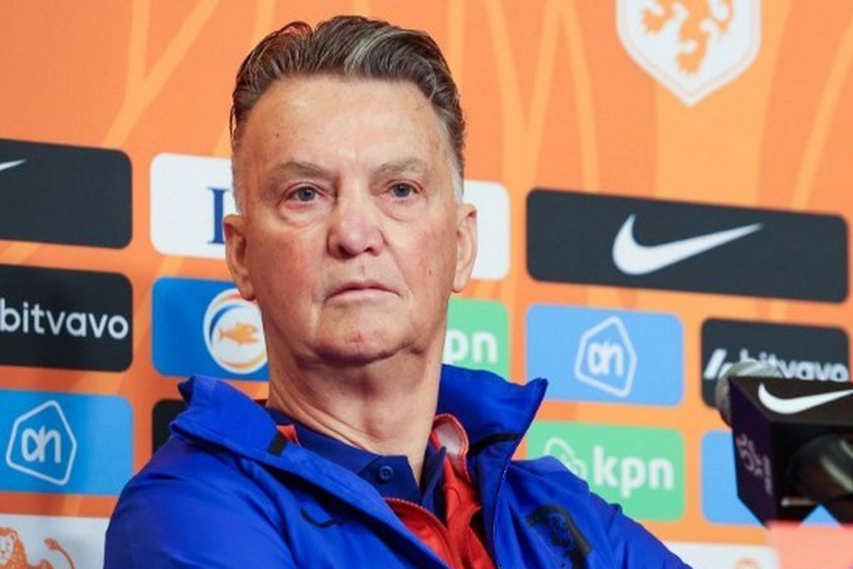 Louis van Gaal, timnas indonesia, pelatih timnas indonesia, Louis van Gaal Indonesia, Louis van Gaal calon direktur teknik timnas Indonesia, Louis van Gaal Dirumorkan Akan Jadi Pelatih Timnas Indonesia, Berapa Gajinya?, Van Gaal Akan Umumkan Sesuatu?, Profil Singkat Louis van Gaal, Berapa Gaji Louis van Gaal Jika Latih Timnas Indonesia?, Kiprah dan Karier Gemilang Van Gaal, Kedatangan Louis van Gaal, Realistis atau Sekadar Rumor?