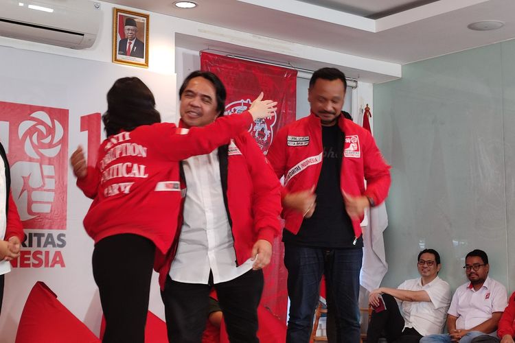 Ade Armando, Partai Solidaritas Indonesia, ade armando, Dosen UI, Pergerakan Indonesia untuk Semua, partai solidaritas indonesia, komisaris pt pln np, komisaris pt pln nusantara power, pt pln nusantara power, pt pln np, Profil Ade Armando yang Jadi Komisaris PLN Nusantara Power
