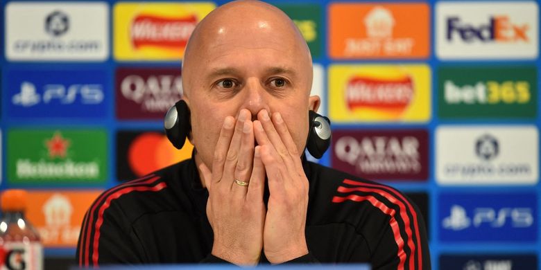 Dominik Szoboszlai, Paris Saint-Germain, Arne Slot, Liverpool, Dominik Szoboszlai Percaya Liverpool Mampu Comeback atas PSG di Anfield