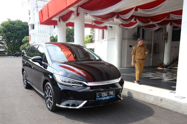 Mobil, KOLEKSI, Mobil Listrik Antar-Pulau: Penyeberangan Pendek Aman, Jauh Kendala