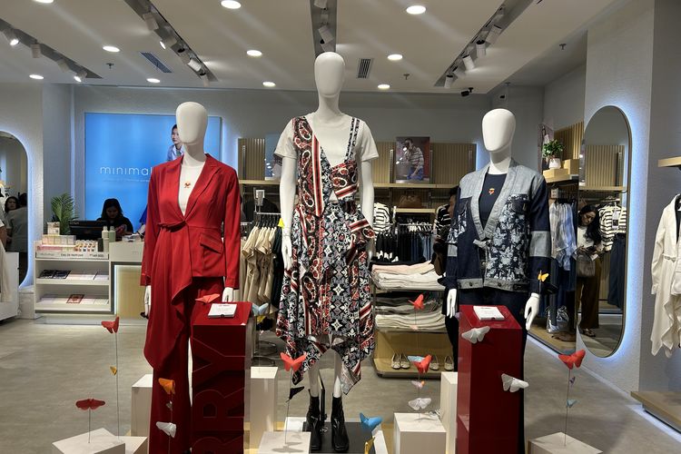 Merry Riana, fashion lokal, Irene Umar, Kementerian Ekonomi Kreatif, MRRY, tantangan Merry Riana bangun bisnis fashion, wamen ekraf irene umar, Cerita Merry Riana Bangun Brand Fashion Lokal dari Nol, Waktu Jadi Tantangan