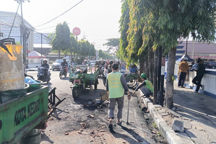 kerusuhan, asuransi mobil, mobil, asuransi, korban kerusuhan, Mobil Jadi Korban Amuk Massa Saat Demo, Bisa Klaim Asuransi?