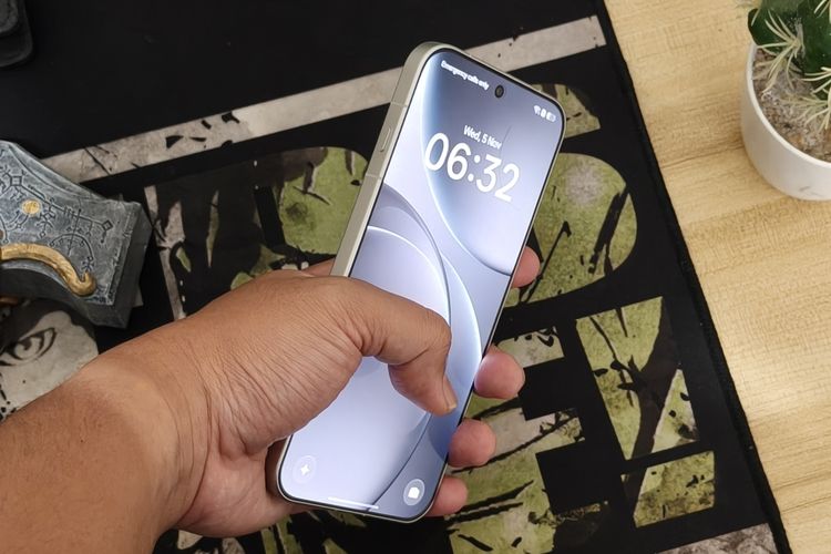 Find X9 Pro, Oppo, Oppo Find X9 Pro, Indonesia, Spesifikasi Oppo Find X9 Pro, harga oppo find x9 pro, Oppo Find X9 Pro resmi indonesia, Oppo Find X9 Pro indonesia, Menggenggam Oppo Find X9 Pro Versi Indonesia, Layar Lega, Modul Kamera Berbeda