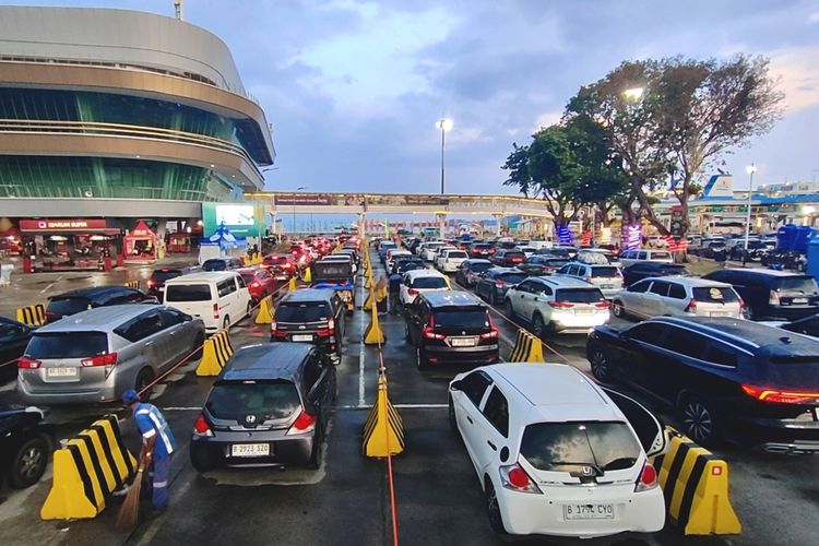 Korlantas Polri, arus mudik, Arus balik, Arus Mudik dan Balik Lebaran 2026 Diklaim Paling Tinggi Sepanjang Masa
