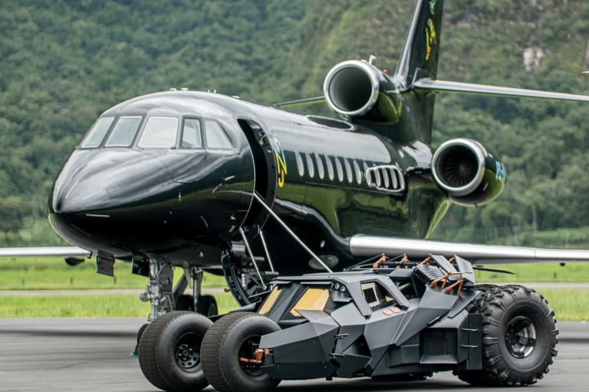 Neymar, Batmobile, Neymar Jr, Batman, Neymar Jr Pamer Batmobile Seharga Rp 30 Miliar