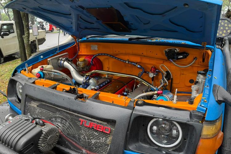 mobil off-road, modifikasi, Kijang Krista Disulap Jadi Monster Off-road, Biayanya Setara Harga Zenix Hybrid