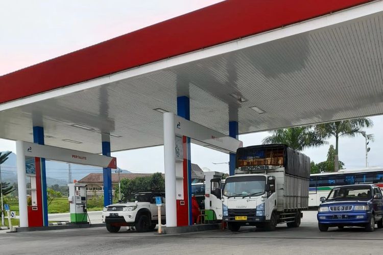 otomotif, SPBU, Bahan bakar minyak, kendaraan bermotor, bahan bakar minyak (BBM), BBM RON Rendah Bikin Filter Cepat Kotor? Ini Penjelasan Ahli