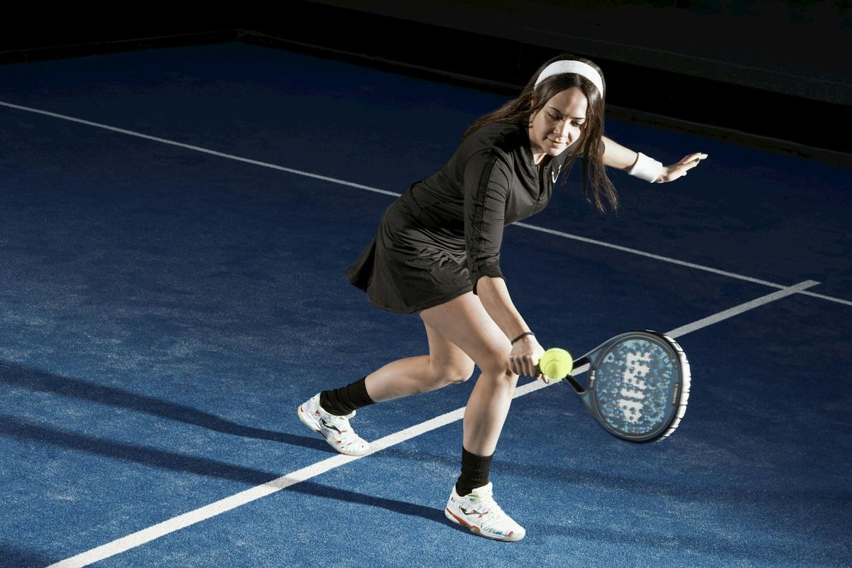 padel, olahraga padel, manfaat olahraga padel, manfaat olahraga padel bagi kesehatan, Kenapa Padel Lebih Mudah Masuk ke Gaya Hidup Masyarakat?, 1.Menghilangkan stres, 2. Meningkatkan kebugaran kardiovaskular, 3. Membakar kalori, 4. Melatih koordinasi dan fokus