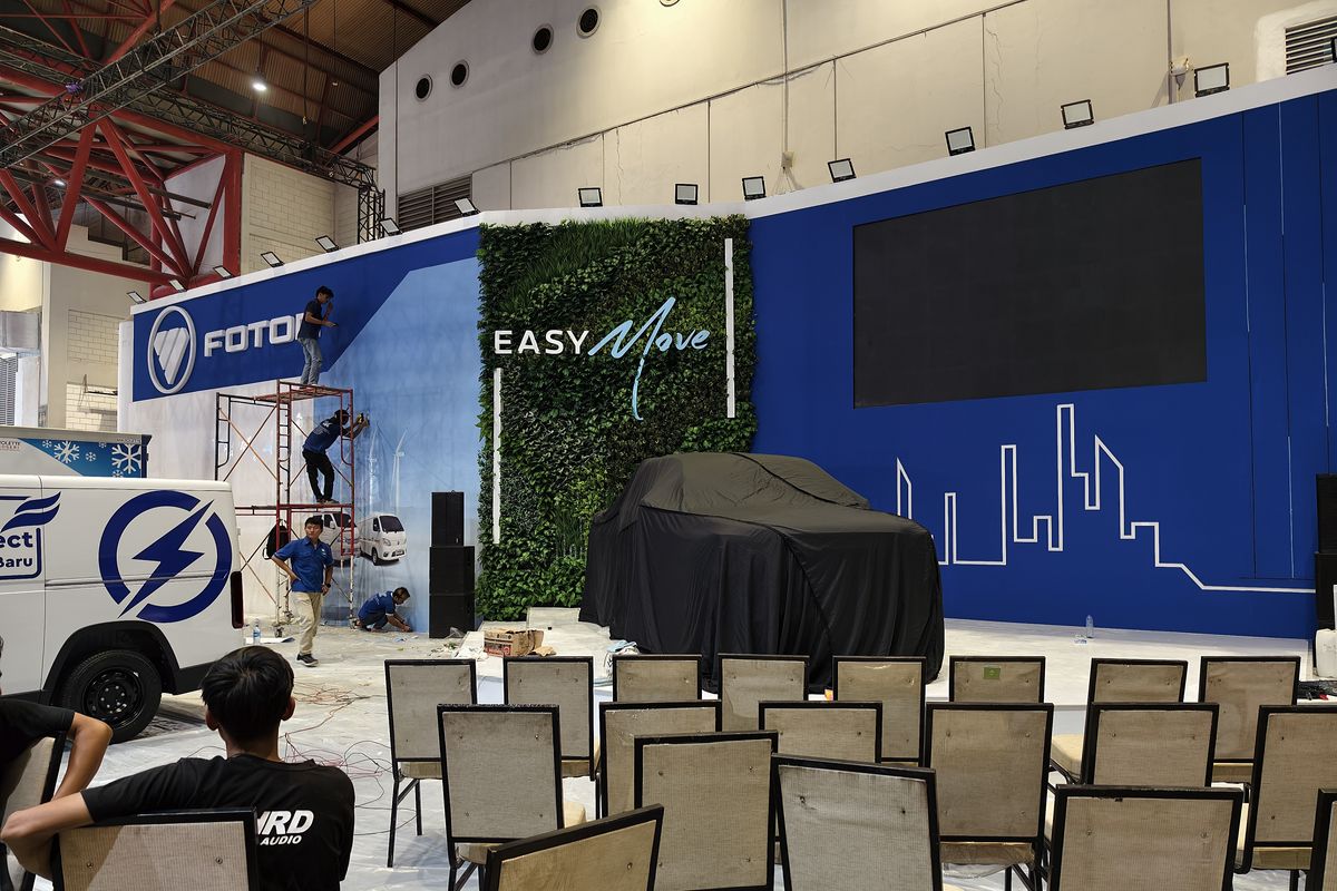pameran, blind van, Foton, double cabin, Foton Siapkan Blind Van Listrik dan Double Cabin