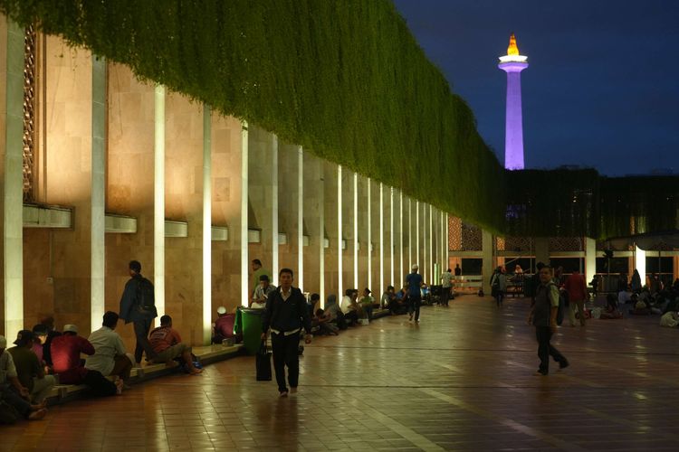 kapan masjid istiqlal dibangun, gibran shalat id di jakarta, prabowo shalat id di istiqlal, kapan masjid istiqlal didirikan dan siapa pendirinya, makna bangunan masjid istiqlal, apakah masjid istiqlal terbesar di asia tenggara, prabowo gibran shalat idul fitri di masjid istiqlal, Jadi Lokasi Prabowo dan Gibran Shalat Id, Ini 10 Fakta Menarik Masjid Istiqlal, 1. Dibangun sejak tahun 1961, 3. Menghadap ke dua arah, 5. Arsitek Masjid Istiqlal non-muslim, 6. Simbol kerukunan umat agama, 7. Arti bangunan Masjid Istiqlal, 8. Pembangunan Masjid Istiqlal sempat terhenti, 10. Rumah ibadah ramah lingkungan pertama di dunia