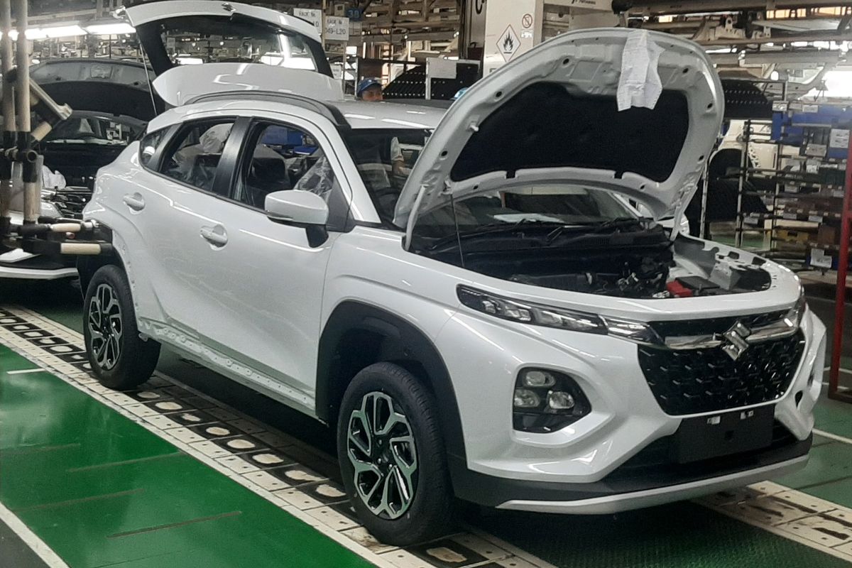 Suzuki, Suzuki Indonesia, Kemenperin, ekspor, Ekspor, Ekspor Mobil, Suzuki satria, Suzuki indonesia, kendaraan bermotor, suzuki fronx, Intip TKDN Suzuki Fronx dan Satria yang Mulai Diekspor ke ASEAN