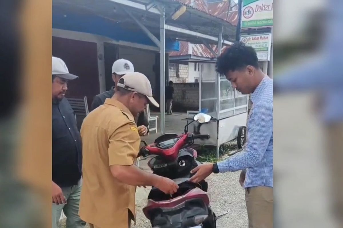 korupsi, paskibraka, Buton Tengah, tangkap tangan, ASN Buton Tengah, ASN Kesbangpol Buton Tengah, korupsi anggaran Paskibraka, tangkap tangan ASN, fee kegiatan Paskibraka 2025, dugaan korupsi makan minum Paskibraka, ASN Buton Tengah Ditangkap, Diduga Korupsi Anggaran Paskibraka Rp 59 Juta