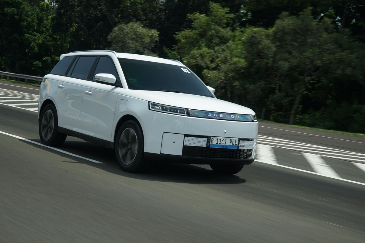 otomotif, Jaecoo, Jaecoo J5, JAECOO J5 EV, Minim Tombol Fisik, Jaecoo J5 EV Andalkan Head Unit dan Perintah Suara