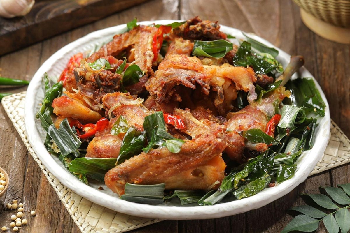 comfort food, ayam goreng, nasi goreng, ayam bakar, sate ayam, bubur ayam, udang keju, dimsum, donat, Makanan Rumah Paling Laris Dibeli di GrabFood
