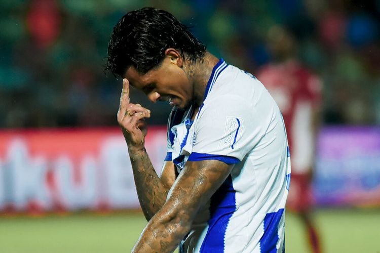 Semen Padang, Persib, Ramon Tanque, Persib Bandung, Bojan Hodak, Semen Padang Vs Persib 0-2, Saat Kabau Sirah Masuk Perangkap Hodak…