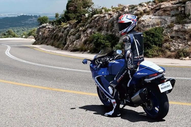 Suzuki, Suzuki Hayabusa, Suzuki Global, Suzuki Hayabusa 2026, Suzuki Hayabusa Special Edition, Suzuki Hayabusa 2026: Edisi Spesial Perpaduan Biru dan Putih