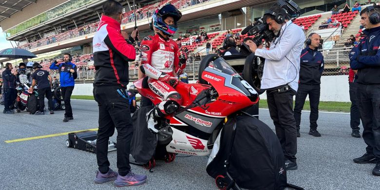 Honda Team Asia, Veda Ega Pratama, Moto3, Rico Salmela, Meski Catatan Waktu di Bawah Veda Ega, Rico Salmela Sebut Tes Jerez Sangat Positif