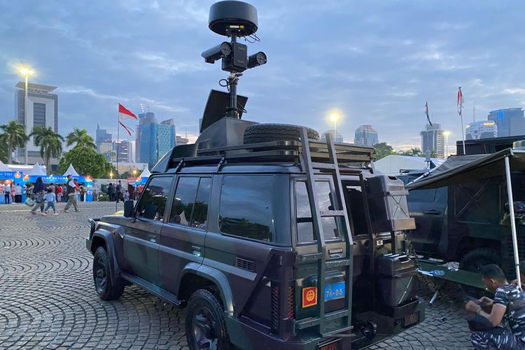 operasi militer, Toyota Land Cruiser, HUT Ke-80 TNI, Hughes radar, Jumpa Toyota Land Cruiser 70 Series V8 Hughes Radar di HUT ke-80 TNI