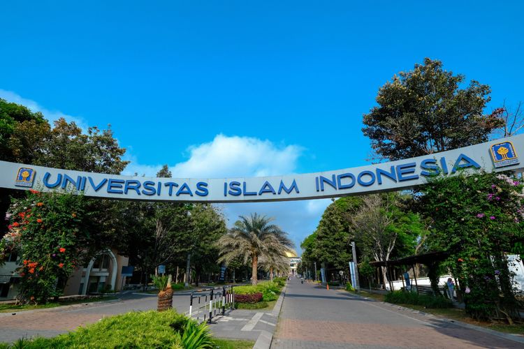 kampus swasta terbaik, perguruan tinggi swasta, kampus swasta terbaik di yogyakarta, qs asia university rankings 2025, kampus swasta terbaik di jawa tengah, kampus swasta terbaik di jogja 2025, kampus swasta terbaik di jawa tengah 2025, kampus swsta, 10 Kampus Swasta Terbaik di Yogyakarta dan Jateng Versi QS AUR 2025, Ini Profilnya, 1. Universitas Islam Indonesia, 2. Universitas Muhammadiyah Yogyakarta, 3. Universitas Atma Jaya Yogyakarta, 4. Universitas Muhammadiyah Surakarta, 5. Universitas Ahmad Dahlan, 6. Universitas Sanata Dharma, 7. Universitas Kristen Satya Wacana, 8. Universitas Katolik Soegijapranata, 9. Universitas Dian Nuswantoro, 10. Universitas Islam Sultan Agung