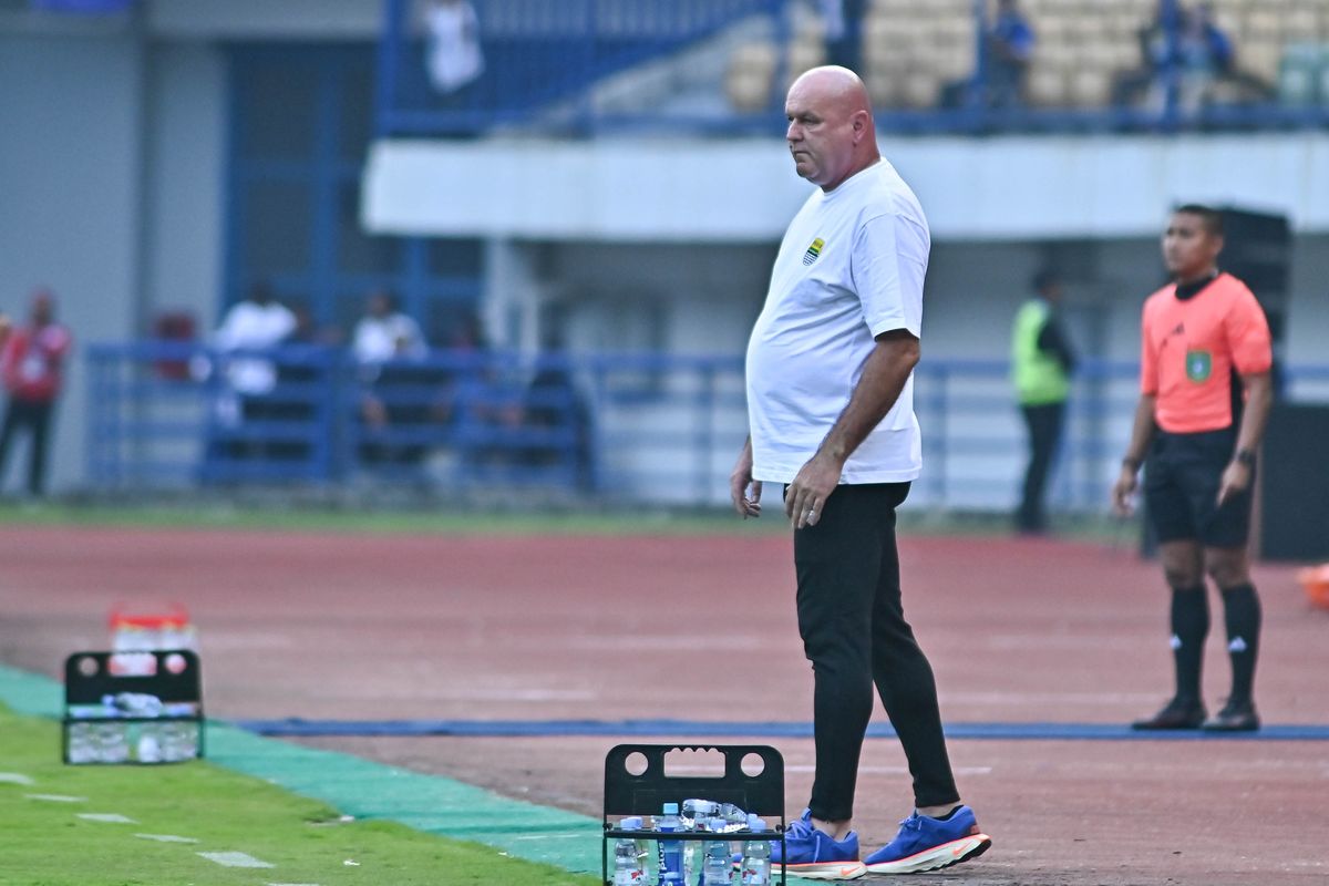 Persib, Liga Indonesia, Arema FC, Liga 1, Arema FC Vs Persib, Super League 2025-2026, jadwal super league 2025-2026, Prediksi Susunan Pemain Arema FC Vs Persib, Bojan Hodak Siap Rotasi