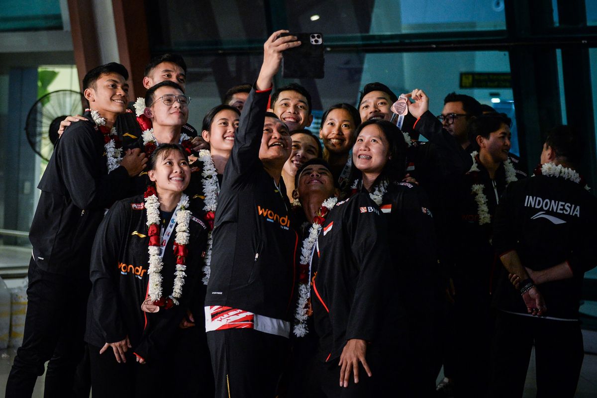 Tim Indonesia, Piala Sudirman, Jonatan Christie, Sudirman Cup, tim Indonesia, Tim Sudirman Kembali ke Tanah Air, Jonatan Christie Puji Perjuangan Rekan-rekan