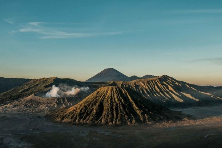 Gunung Rinjani, Gunung Merapi, Gunung Merbabu, grade, grading gunung, jalur pendakian gunung, Daftar Grading Jalur Pendakian Gunung di Indonesia, Merbabu Grade Berapa?, Grade 1: Sangat mudah, Grade 2: Mudah, Grade 3: Menengah, Grade 4: Berat, Grade 5: Sangat berat