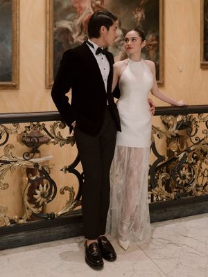 Syifa Hadju, 7 Gaya Prewedding Syifa Hadju dan El Rumi Terbaru, Nuansa Editorial, Elegan dengan Gaun Minimalis, Riasan Soft Glam yang Natural, Tatanan Rambut Sleek dan Klasik, Sentuhan Perhiasan High-End, Gaya Klasik El Rumi, Nuansa Romantis dan Intimate, Sentuhan Playful