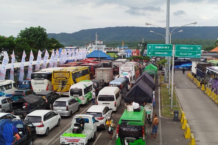 mudik, macet, Tips Hadapi Macet Saat Mudik Lebaran agar Tetap Aman dan Nyaman