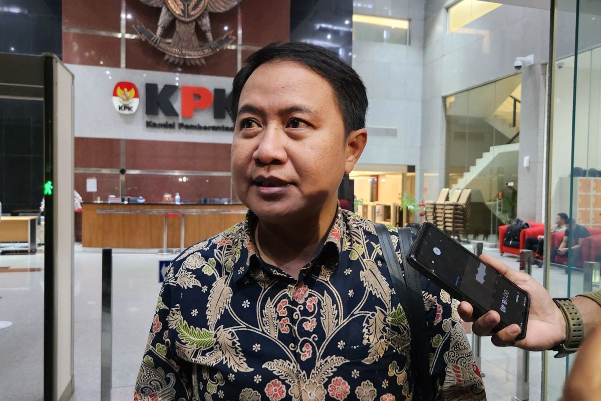 Ustaz Khalid Basalamah, khalid basalamah, Kuota haji khusus, ustaz khalid basalamah diperiksa kpk, Korupsi Kuota Haji, Ustaz Basalamah Diperas Oknum Kemenag, Ini Kata Dirjen PHU