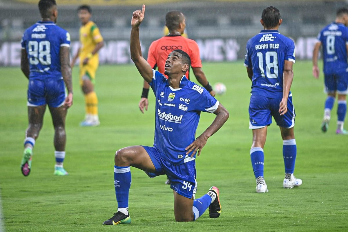Persib Bandung, Persebaya, AFC Champions League Two, Uilliam Barros, Super League 2025-2026, Bojan Hodak, Di Tengah Kritik,  Bomber Persib Uilliam Barros Terus Cetak Gol
