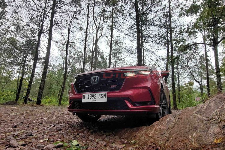 SUV hybrid, X-Trail e-Power dan CR-V e:HEV: Mana yang Lebih Unggul?