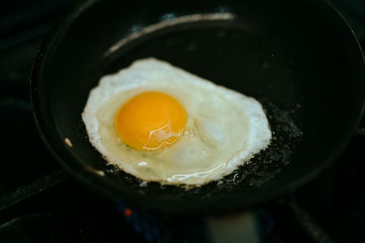 kolesterol dalam telur, makanan sehat untuk jantung, Telur dan kolesterol, mitos makanan tinggi kolesterol, Telur Tinggi Kolesterol, Mitos atau Fakta?